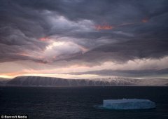 格陵兰岛天空现“末世景象” 如电影画面(图)